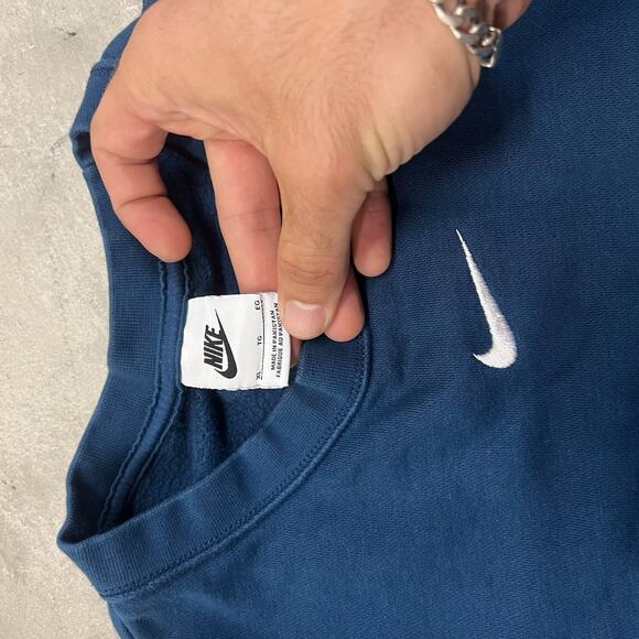 Nike Sweatshirt Womens Size XL Blue Crewneck Swoosh Cropped Oversized Essential - Picture 7 of 7